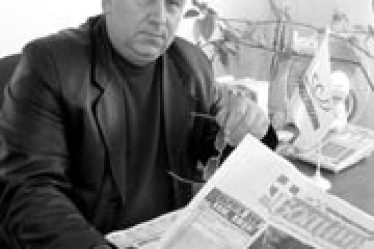 ЖИТТЄВІ ДОРОГИ ПЕТРА ПАВЛЮКА