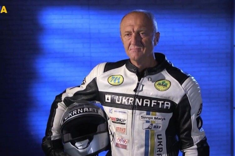 54-річний українець найшвидше у світі їздить на мотоциклі (Відео)