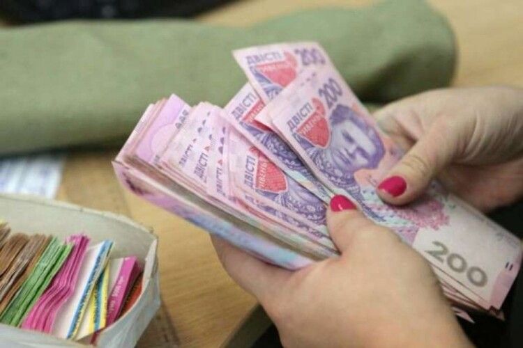 Названо ім'я найбагатшого пенсіонера: кому ПФУ платить 390 тис. грн на місяць