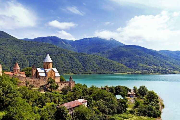 Українцям пропонують називати Грузію Сакартвело