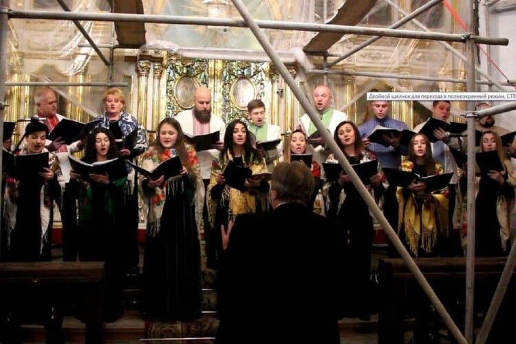 У луцькому кафедральному соборі відбувся концерт «Оранти»