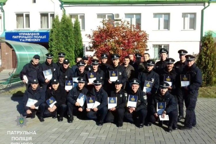 Рівненським патрульним подякували 38 разів