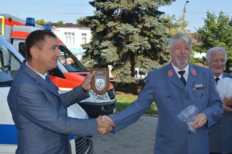 Ковельським медикам подарували реанімобіль з Німеччини