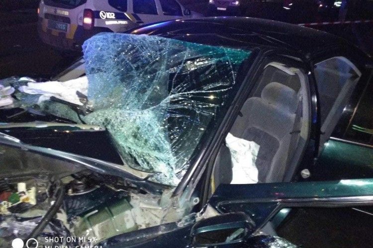 Двоє пішоходів загинули під колесами автомобіля