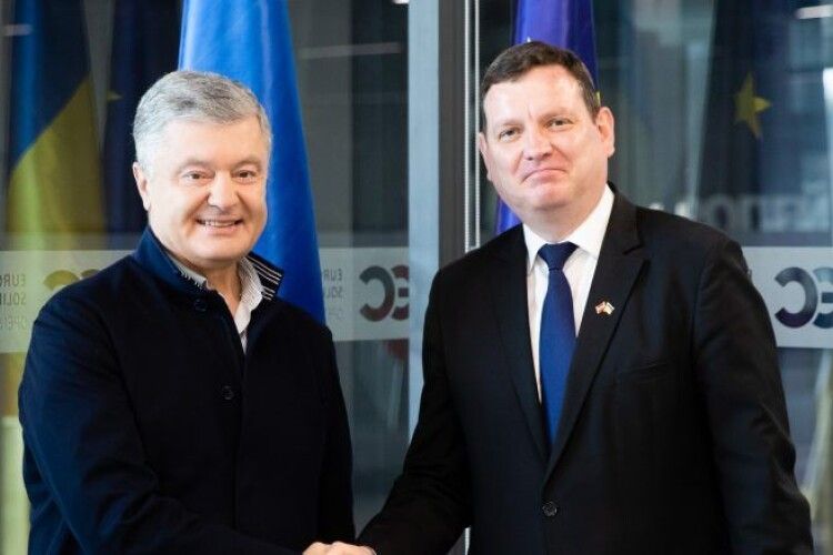 Петро Порошенко обговорив з Послом Латвії резонансну справу «вагнерівців»