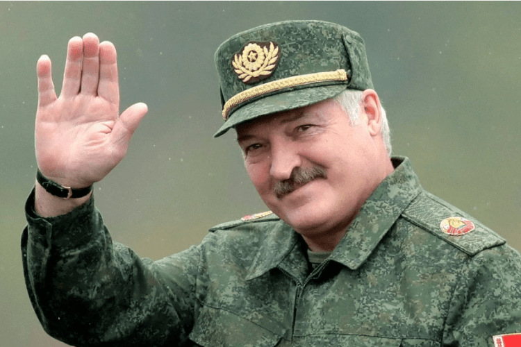 Тінь Кремля над Мінськом: в Білорусі запрацював мобілізаційний конвеєр