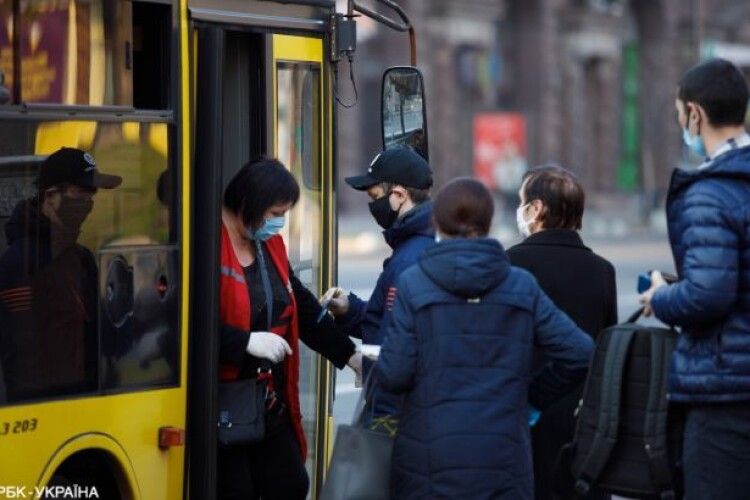 Нові правила у громадському транспорті: що потрібно знати