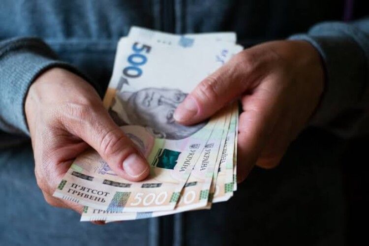 Скільки волинян отримують пенсію за особливі заслуги перед Україною