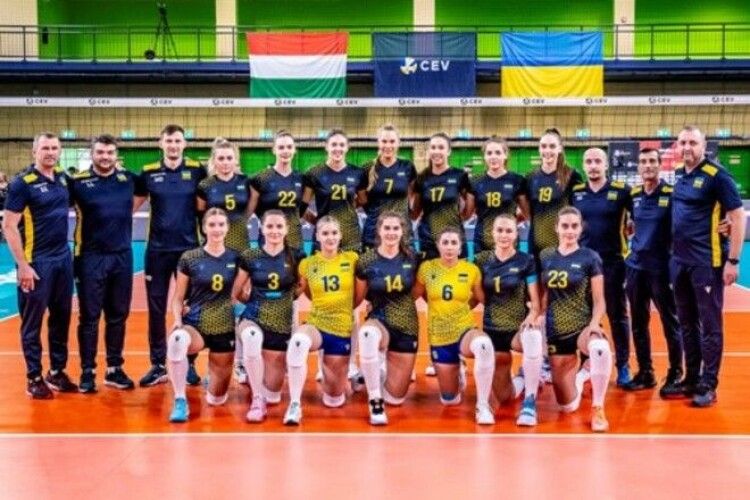 Українські волейболістки здобули важливу перемогу над угорками