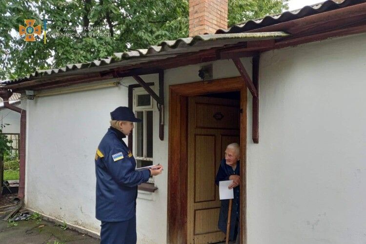  Вогнеборці Волині ліквідували дві пожежі у житловому секторі
