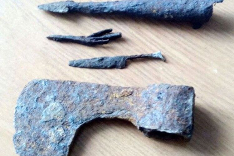 Ковельському музею подарували давньоруську зброю