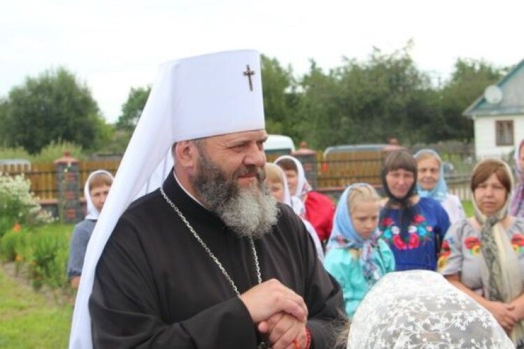 Митрополит Михаїл молився разом з релігійною громадою, яка перейшла до ПЦУ
