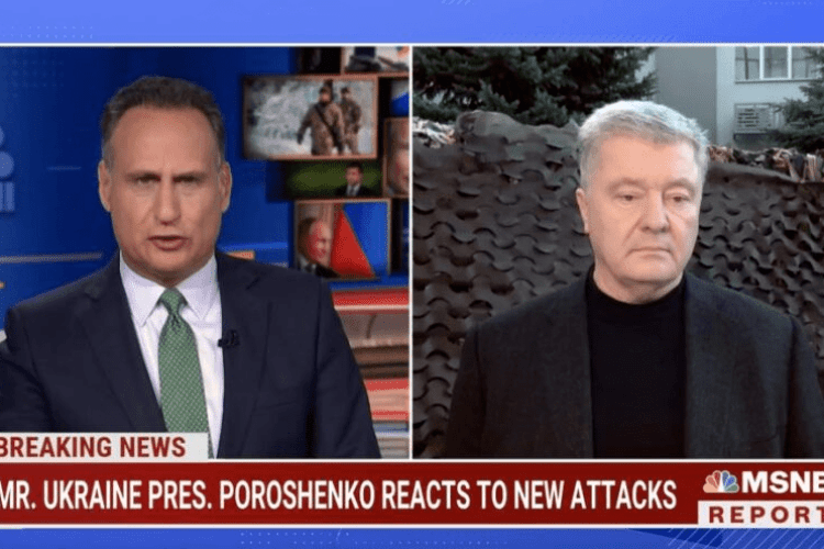 Ведучий на каналі MSNBC назвав Порошенка засновником української армії (Відео)