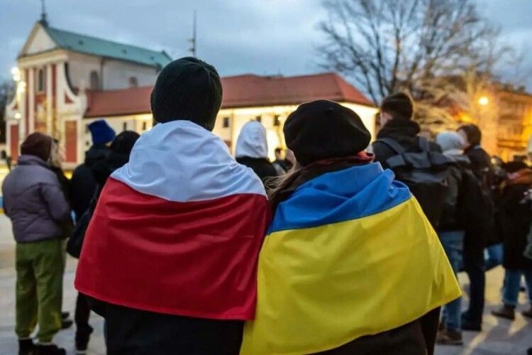 Молоді українці мають повернутися і воювати: польський депутат про мобілізацію