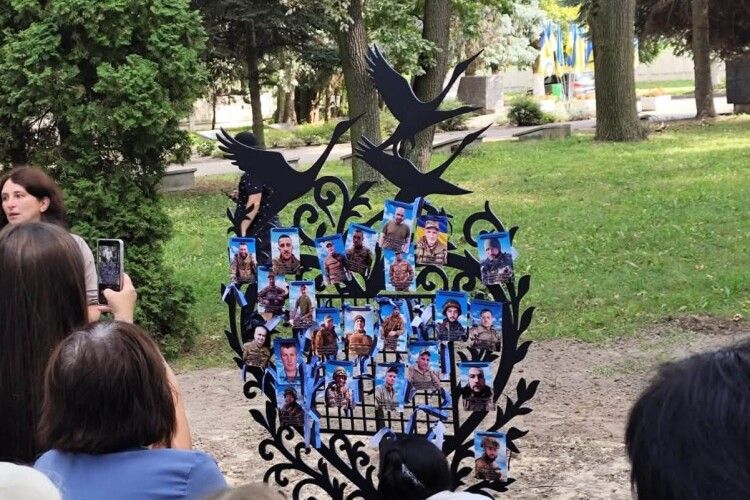  У громаді на Волині відкрили пам’ятний знак «Серце надії»
