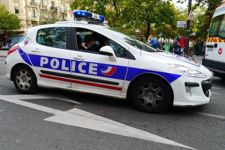 У центрі Парижа пограбували ювелірну крамницю: винесли коштовностей на 10 мільйонів гривень