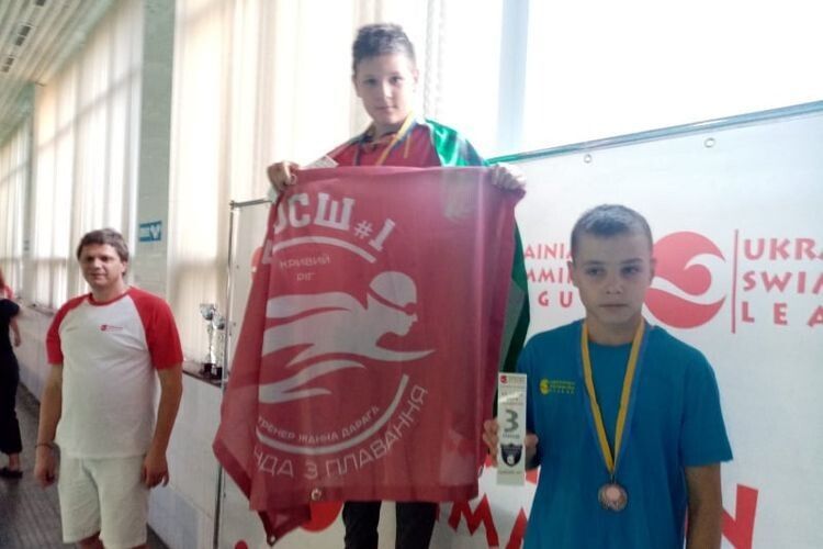 Луцькі плавці успішно виступили на всеукраїнських змаганнях