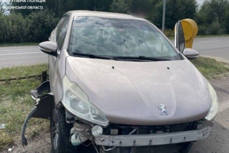 На Волині п’яна підприємиця на «Пежо» влаштувала ДТП, а на суді заявила, що це подруга (Фото)