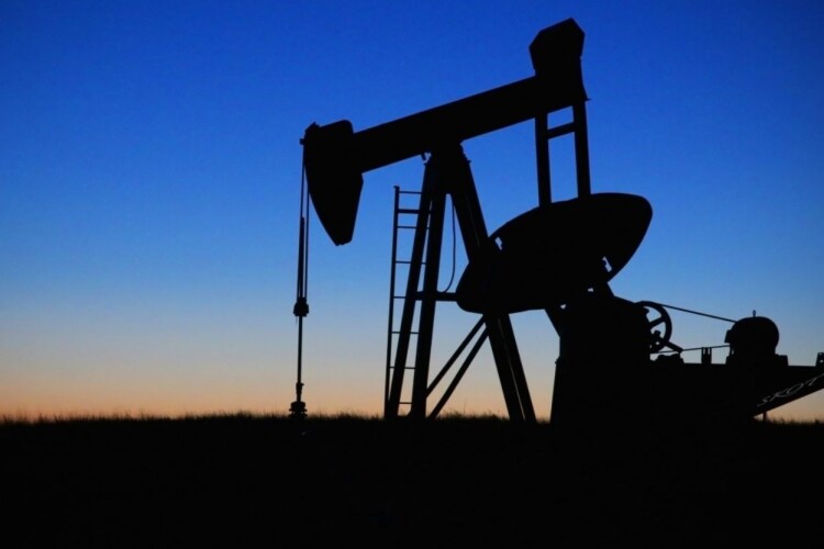 На ринку нафти стався найсильніший з 1991 року обвал цін