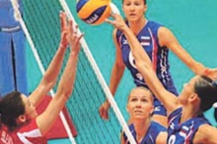 ВОЛИНЯНКИ ВЖЕ ТРЕТІ… ЗНИЗУ