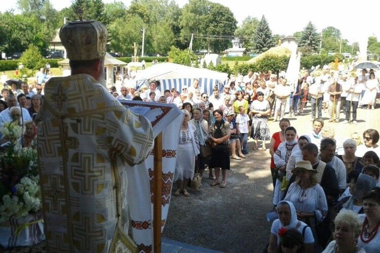 Владика Йосафат молився за українську сім’ю у Маріямполі