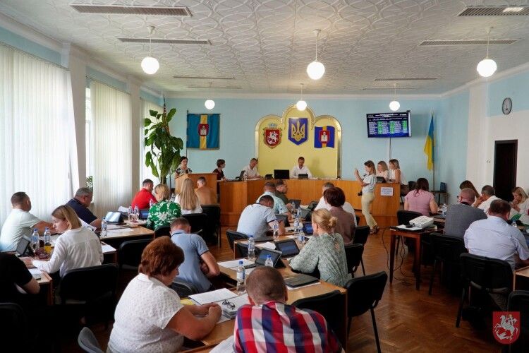 У місті на Волині майже половину суми з перевиконання бюджету віддали військовим