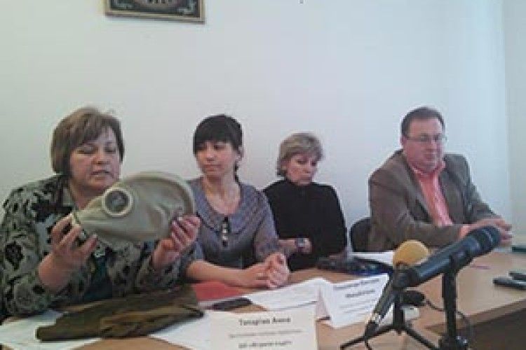 РЯТУЮТЬ ДІТЕЙ КОНТРАБАНДОЮ