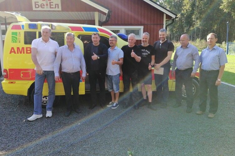 Тростянецька громада отримала «швидку» від шведського мецената