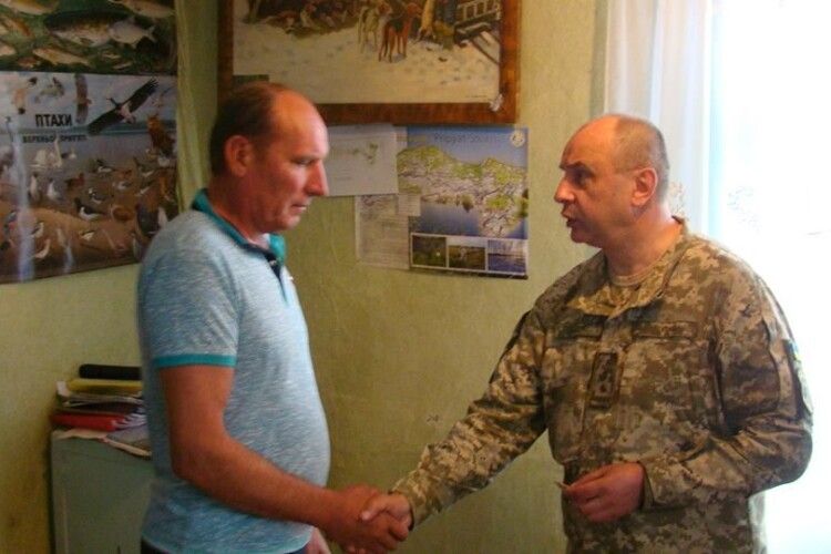 До Нацпарку «Прип’ять-Стохід» прибув військовий комісар – з медалями!