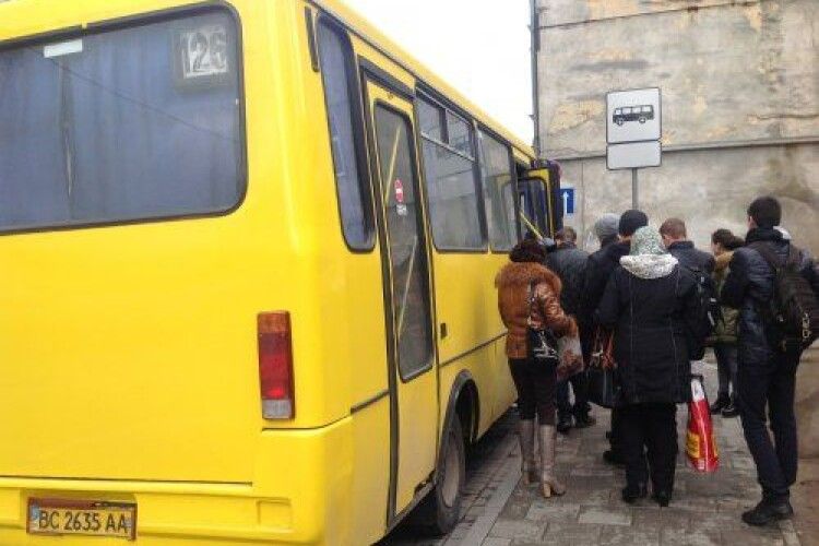 У Луцьку буде ліквідовано низку зупинок громадського транспорту