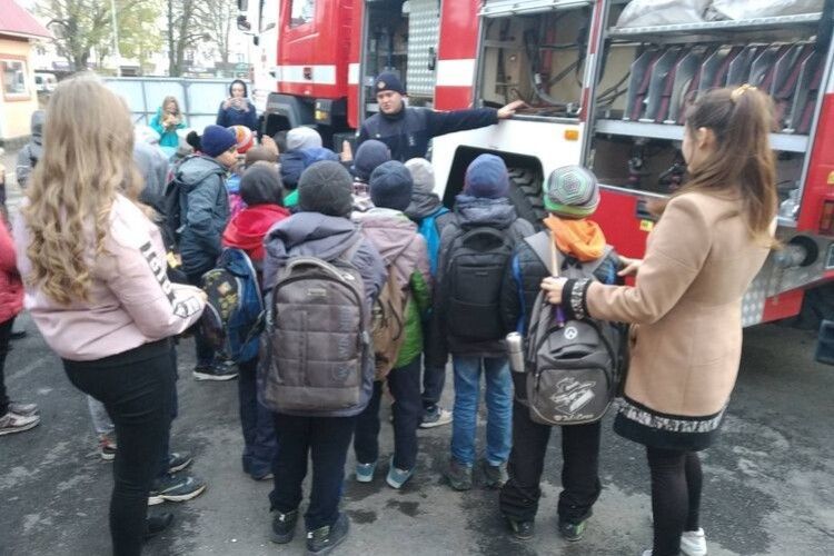 У Володимир-Волинському районі на екскурсію до рятувальників завітали школярі