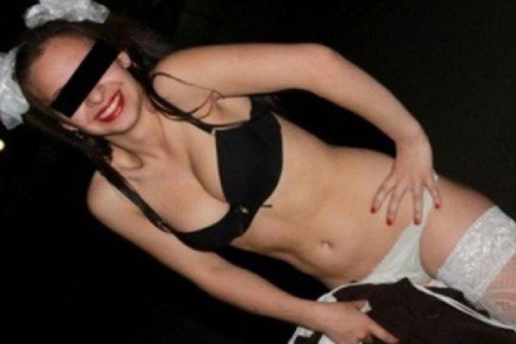 У Львові чоловік шантажував коханку інтимними відео та фото