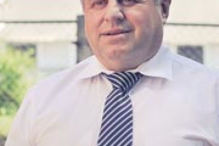 ДАТИ ЛЮДЯМ РОБОТУ — ПОДОЛАТИ БІДНІСТЬ*