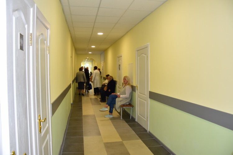 Відремонтували одну із луцьких поліклінік (фото)