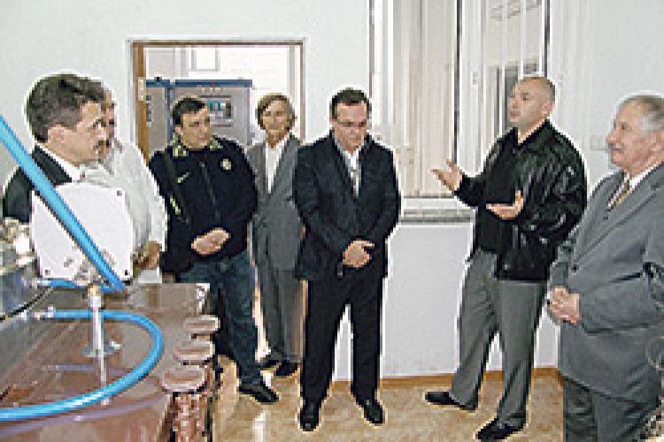У ЛУЦЬКУ ВІДКРИТО СУЧАСНУ НАУКОВО-ПРАКТИЧНУ ЛАБОРАТОРІЮ*