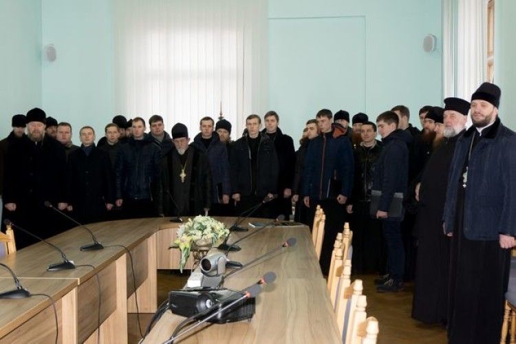  У нашій редакції побували колядники. Дякуємо за чудові різдвяні піснеспіви! (Фото, відео)