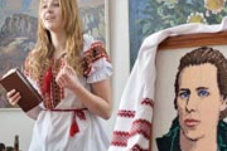 ФОТО НА КОНКУРС: звучить слово Лесі Українки у ВНУ