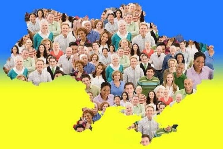 Чисельність населення України різко зменшується