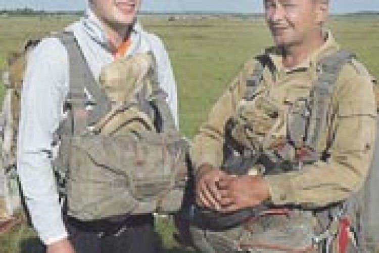 НЕВГАМОВНІ: і таксисти підкорюють небо