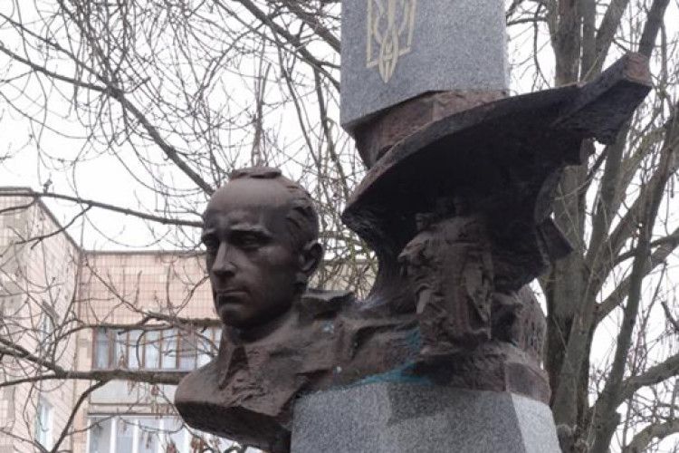 Його здали свої, а він відстрілювався до останнього