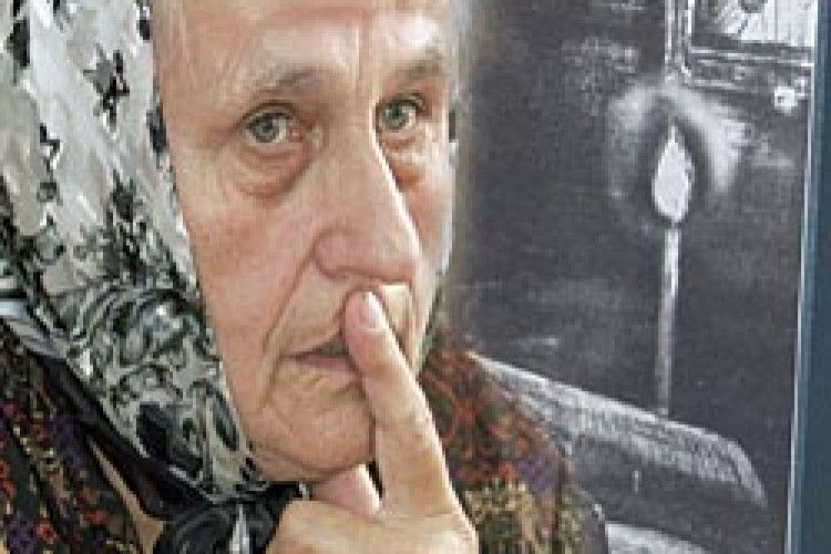 СIЛЬСЬКА ЖIНКА ПОВТОРИЛА ЛЕСЮ УКРАЇНКУ