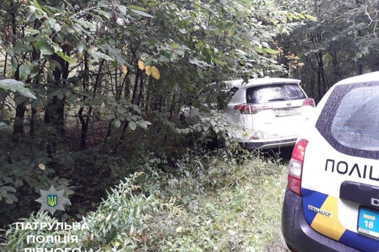 Викрадена в Києві «Тойота» втікала Рівним від поліції зі швидкістю 150 км/год.