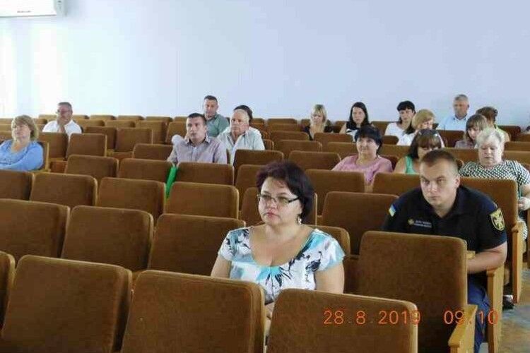У Луцькому районі обговорили підготовку шкіл до навчального року