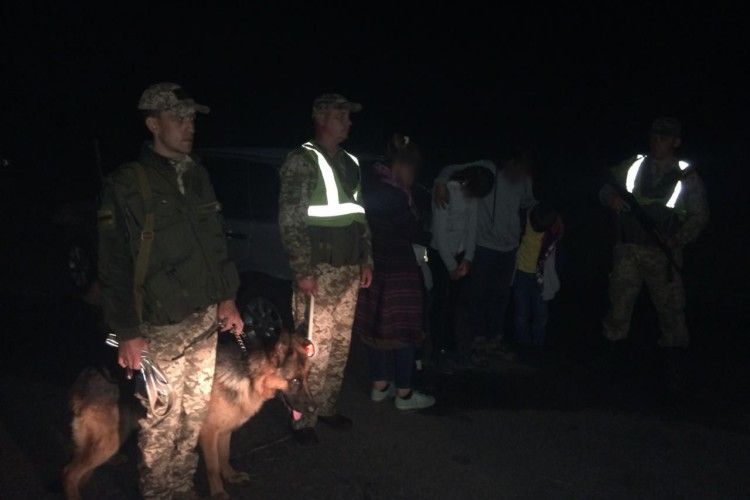 Поблизу кордону з Польщею затримано родину з Туреччини