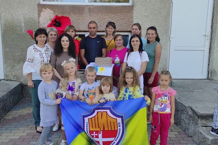 У Горохові захисникам допомагають навіть дошкільнята-«сонечка»