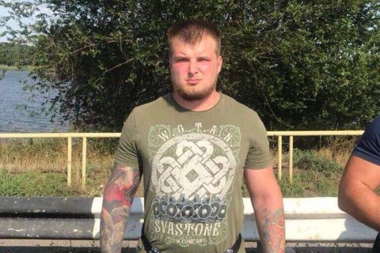 Бутусов: затримано одного з підозрюваних у вбивстві Сармата 