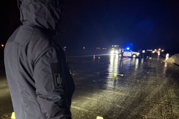 На Львівщині 25-річний прокурор збив двох дітей на переході (Відео)