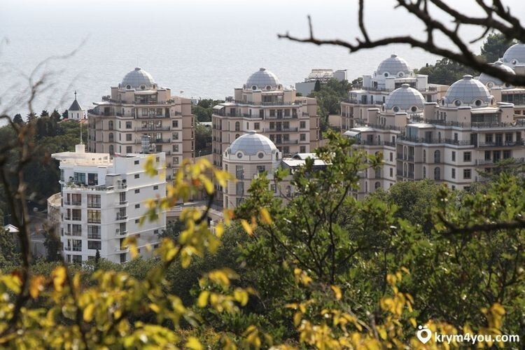 Окупанти назвали умови, за яких Зеленський зможе користуватися квартирою в Криму