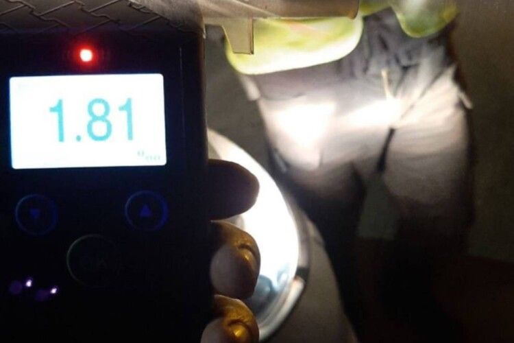 У Луцьку під час комендантської години спіймали нетверезого водія KIA