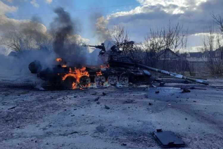 «Послужать на благо України»: ЗСУ під Черніговом захопили кілька російських танків
